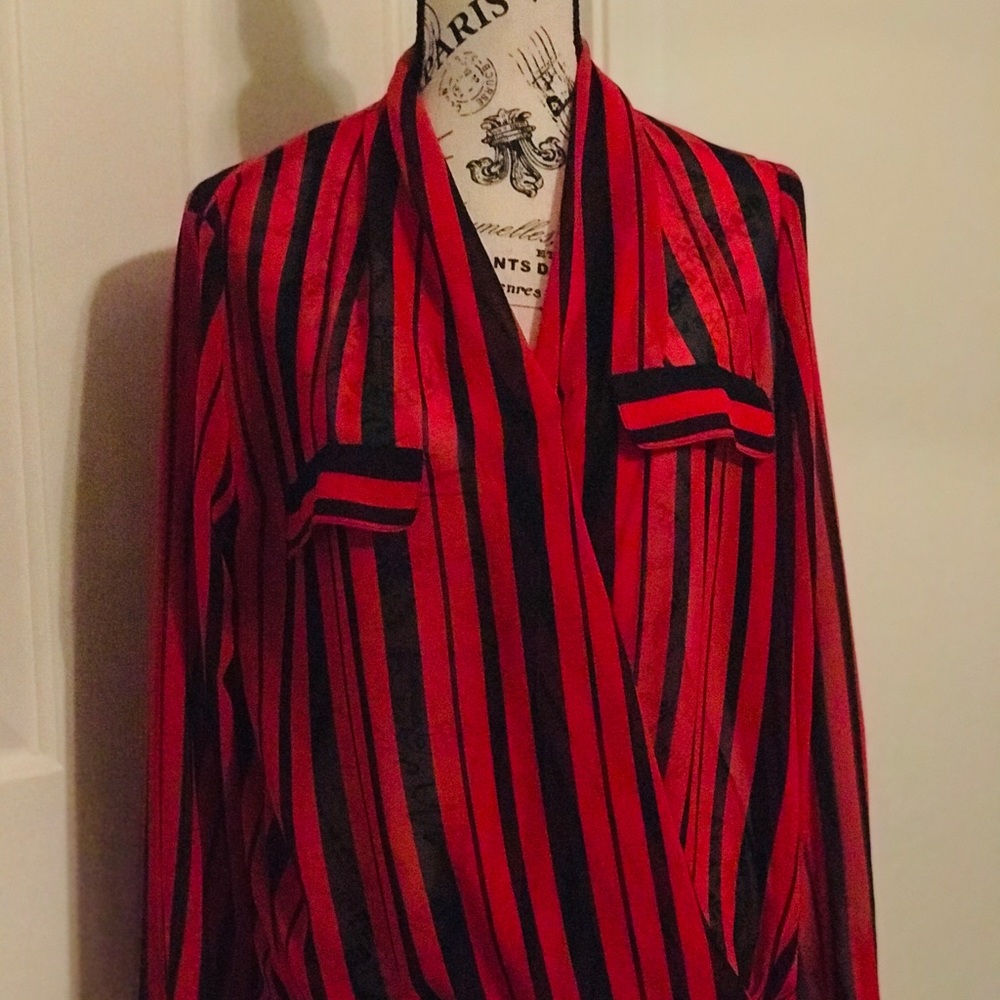 Long Sleeve Top - Picture 3 of 4